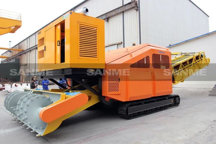 顛覆傳統(tǒng)裝車方式，山美履帶式取料機助您實現(xiàn)降本增效、節(jié)能減排！
